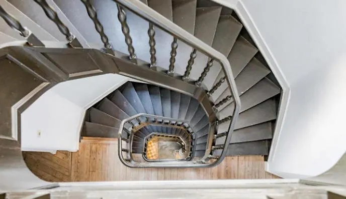 2 Bedroom Apartment With A Rooftop Terrace On 3Rd Floor Bruxelles